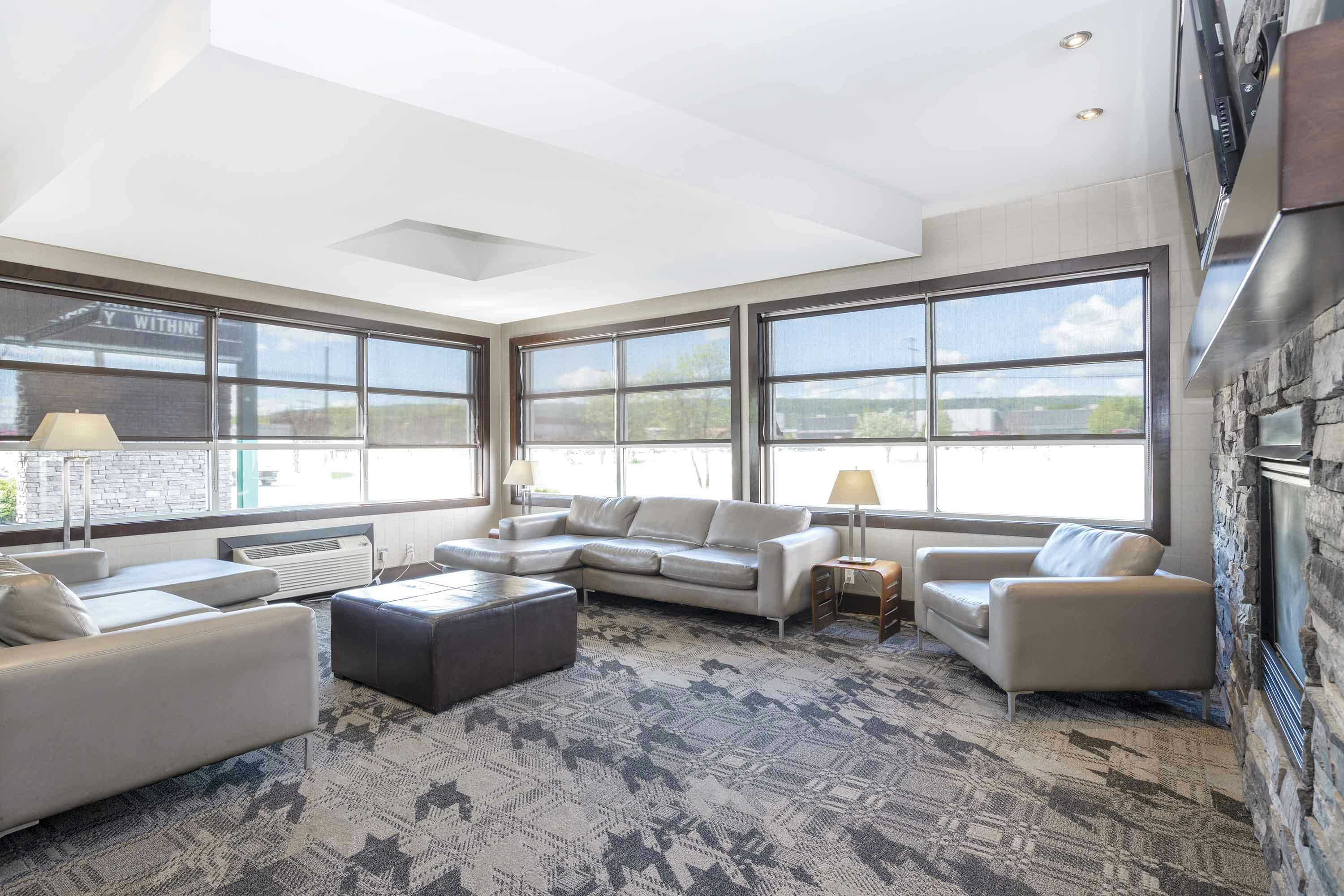 Sandman Hotel & Suites Prince George 31/47