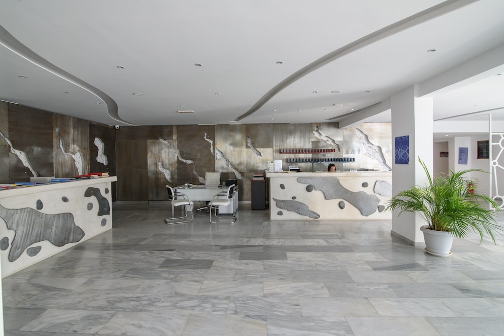 Rk Beach Hotel 11/52
