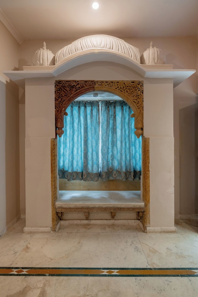 Rajasthan Palace Hotel 25/50