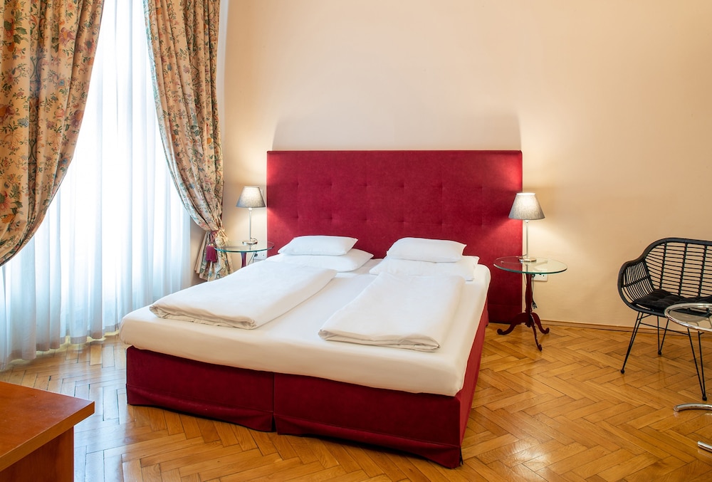 Hotel Zum Dom Palais Inzaghi 14/66