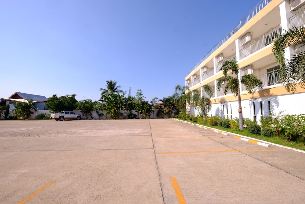 That Phanom River View Hotel 31/48