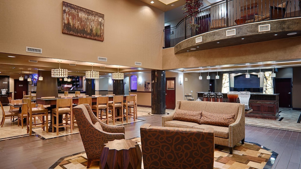Best Western Plus KC Speedway Inn & Suites 24/31