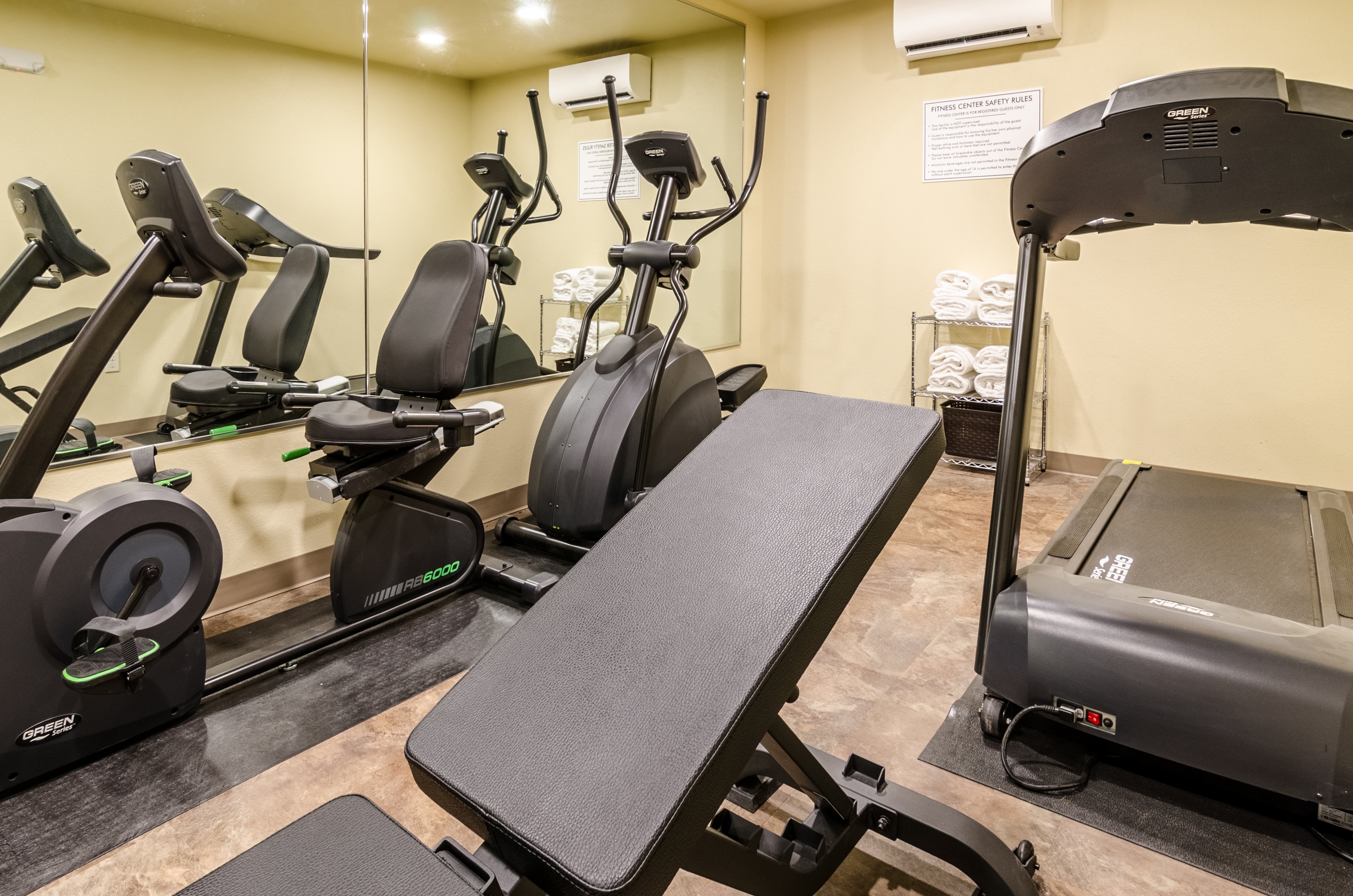 Cobblestone Inn & Suites Ord, NE 17/41