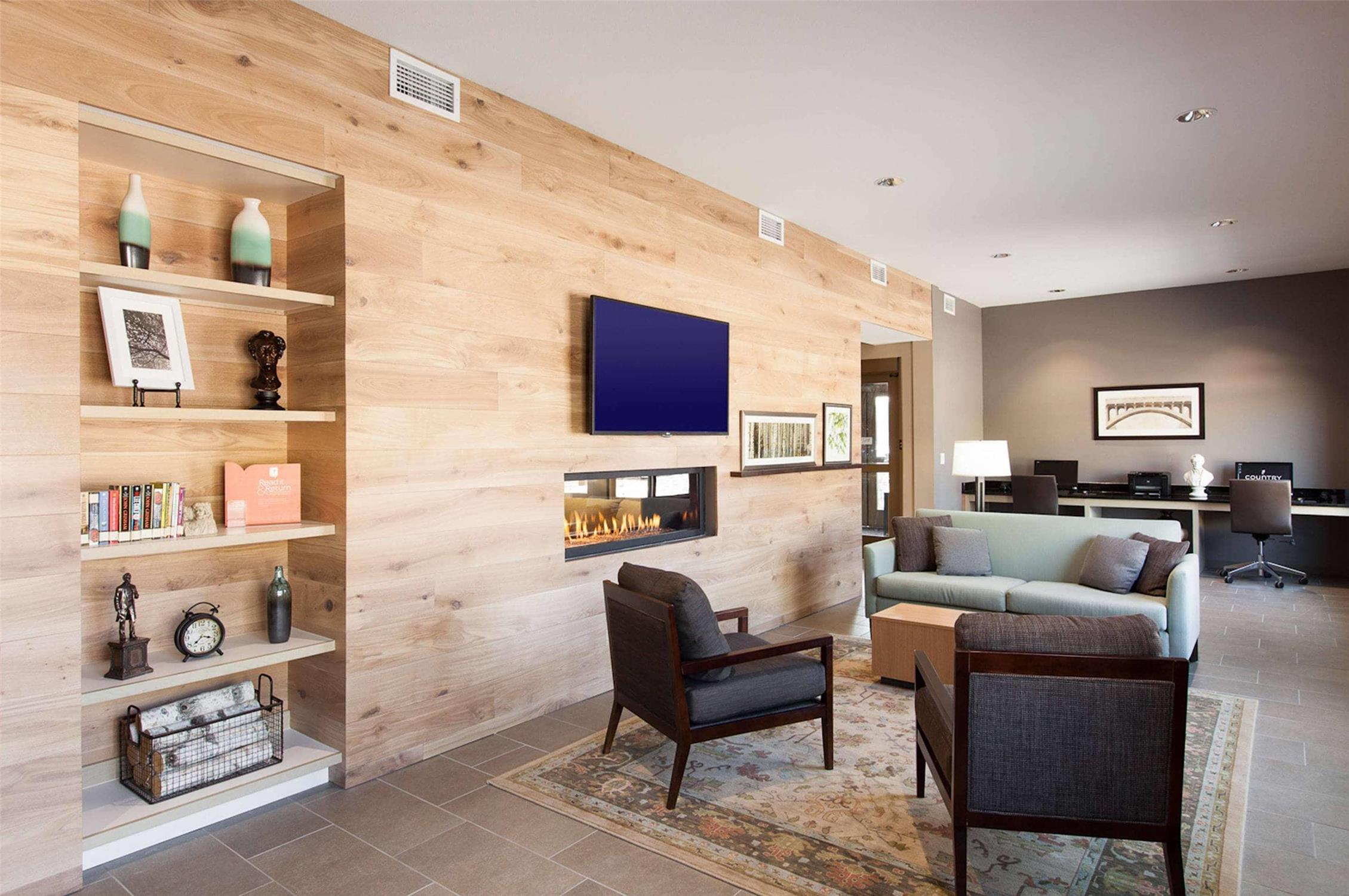 Country Inn & Suites by Radisson, Springfield Southeast 7/7
