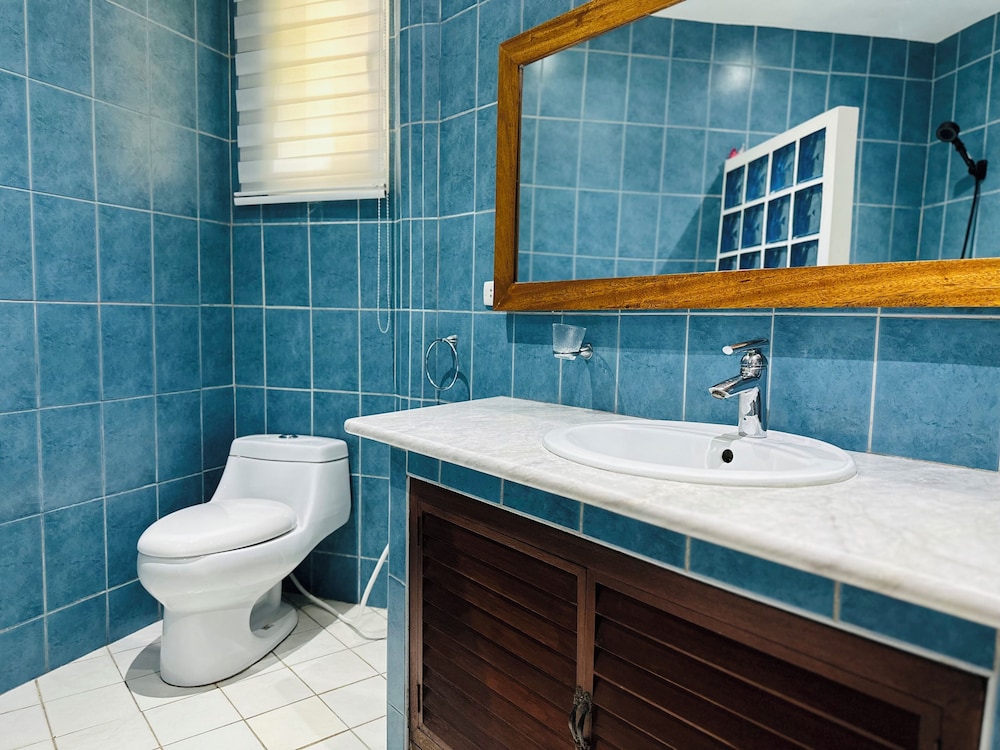 1 BEDROOM, APARTMENT, OCEAN VIEW, KITCHENETTE