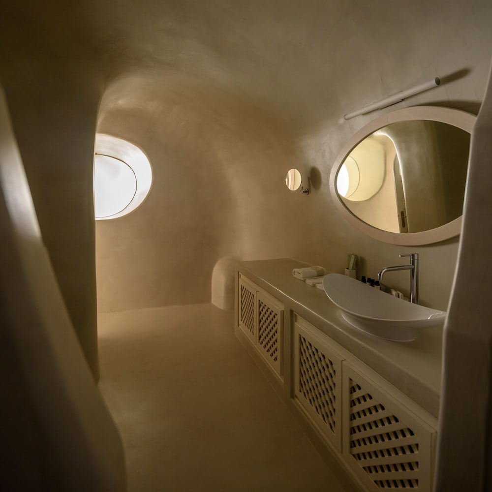 Thirea Suites and Studios - Adults Only 16/50