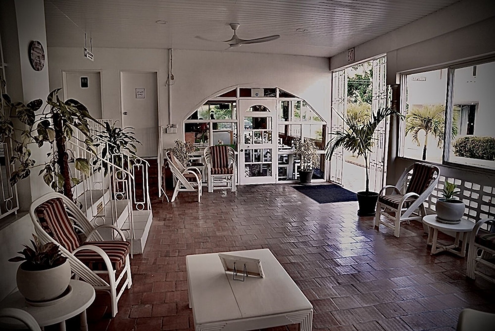Monteray Apartment Hotel 23/48
