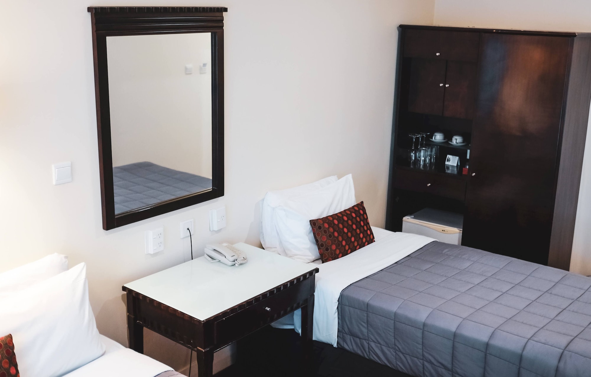 STANDARD, TWIN BEDS