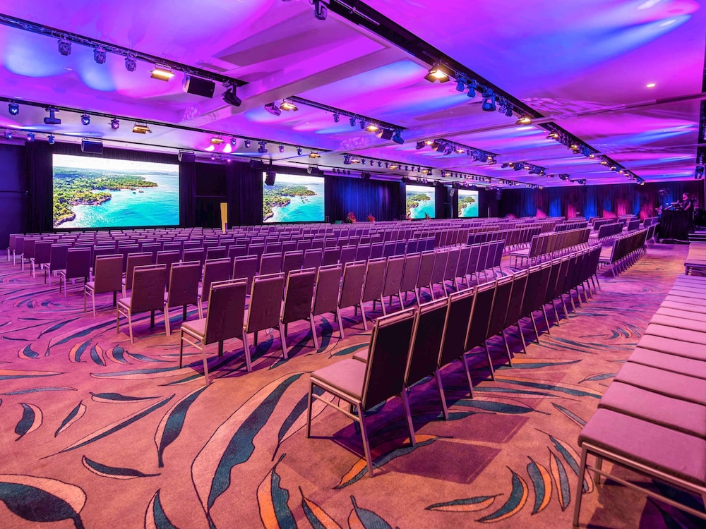 Novotel Sunshine Coast Resort 40/50