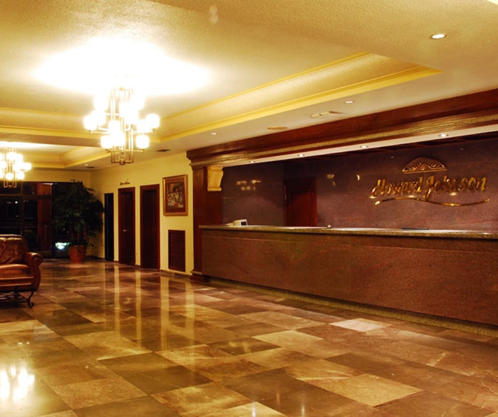 Royal Garden Reynosa 8/32
