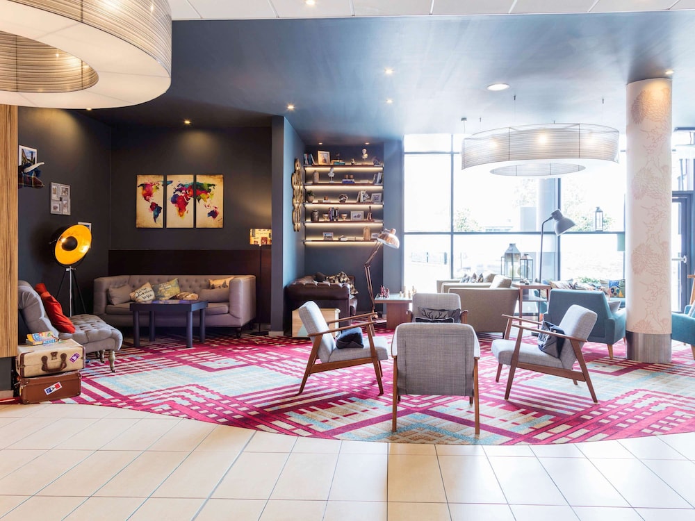 NOVOTEL EDINBURGH CENTRE 64/74
