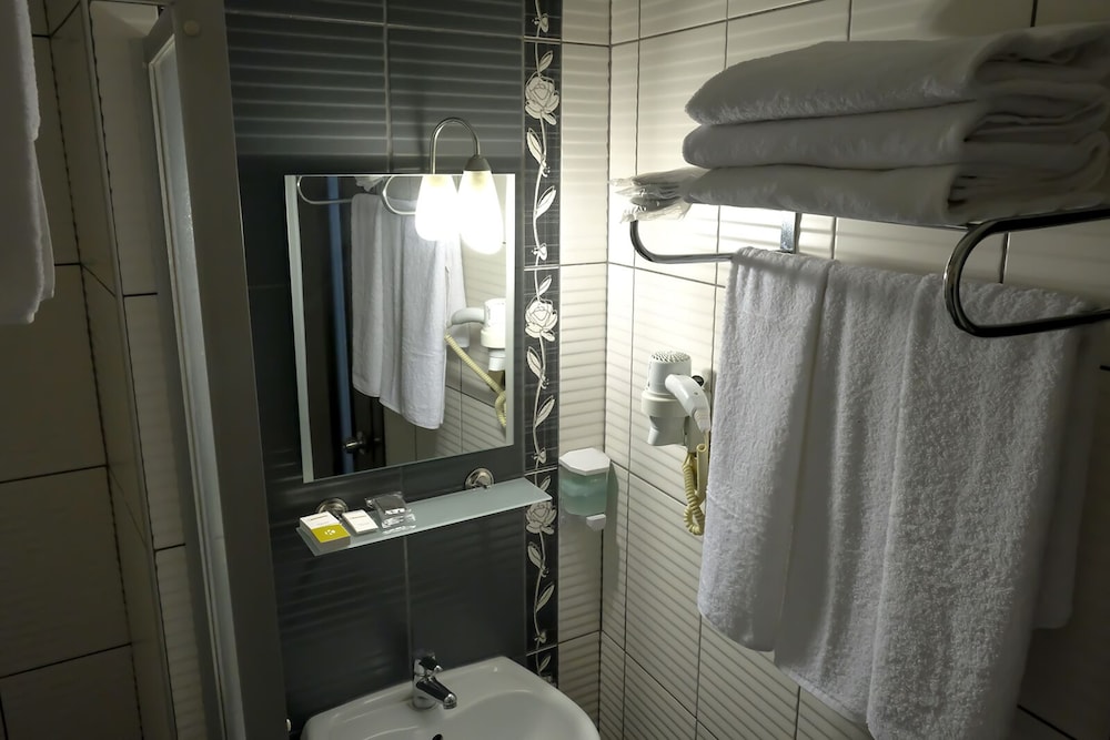 Konak Hotel 38/39