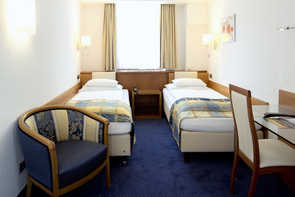 Hotel Mondschein 31/33