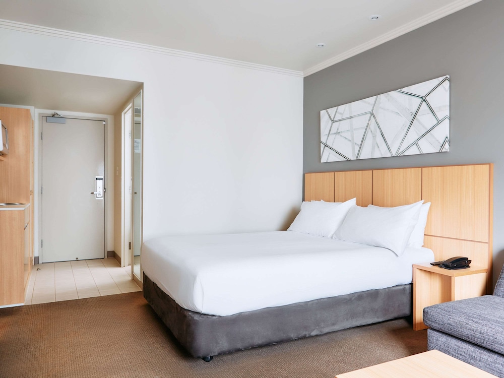 Mercure Melbourne Southbank 12/50