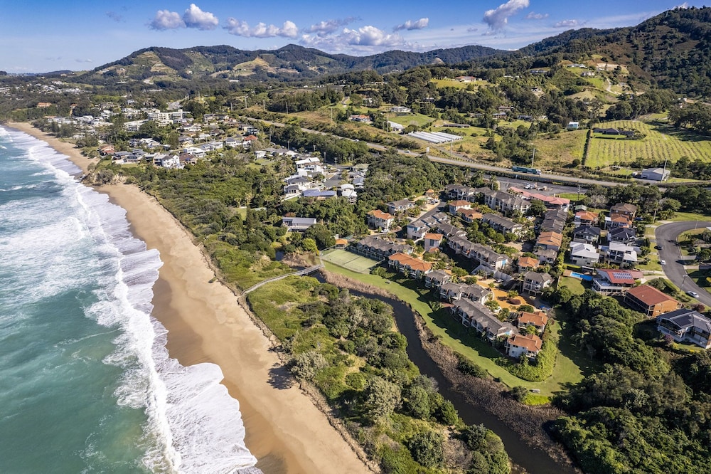 Aqualuna Beach Resort 53/56