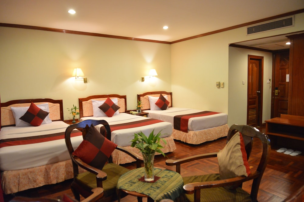 ANGKOR HOTEL 13/36