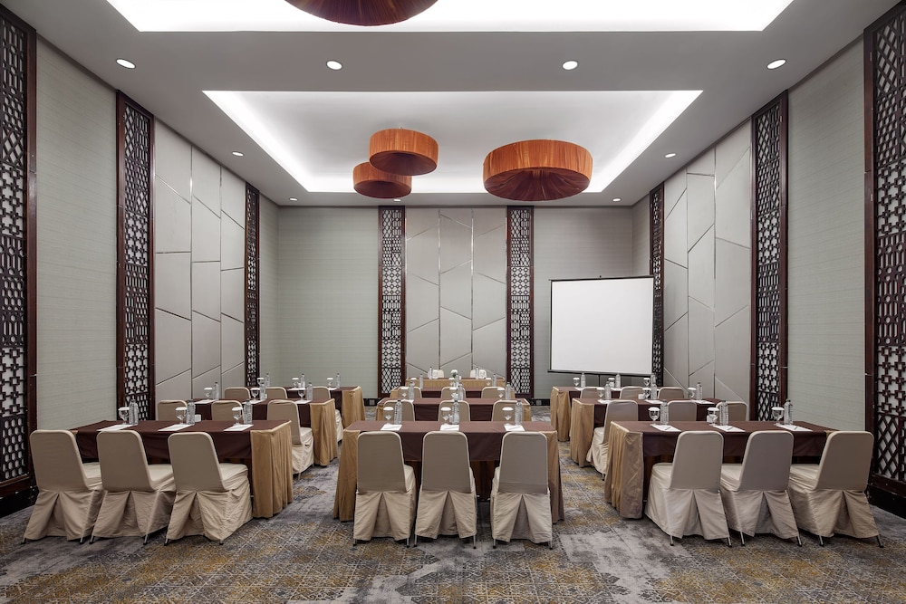 Hotel Santika Mataram 62/70