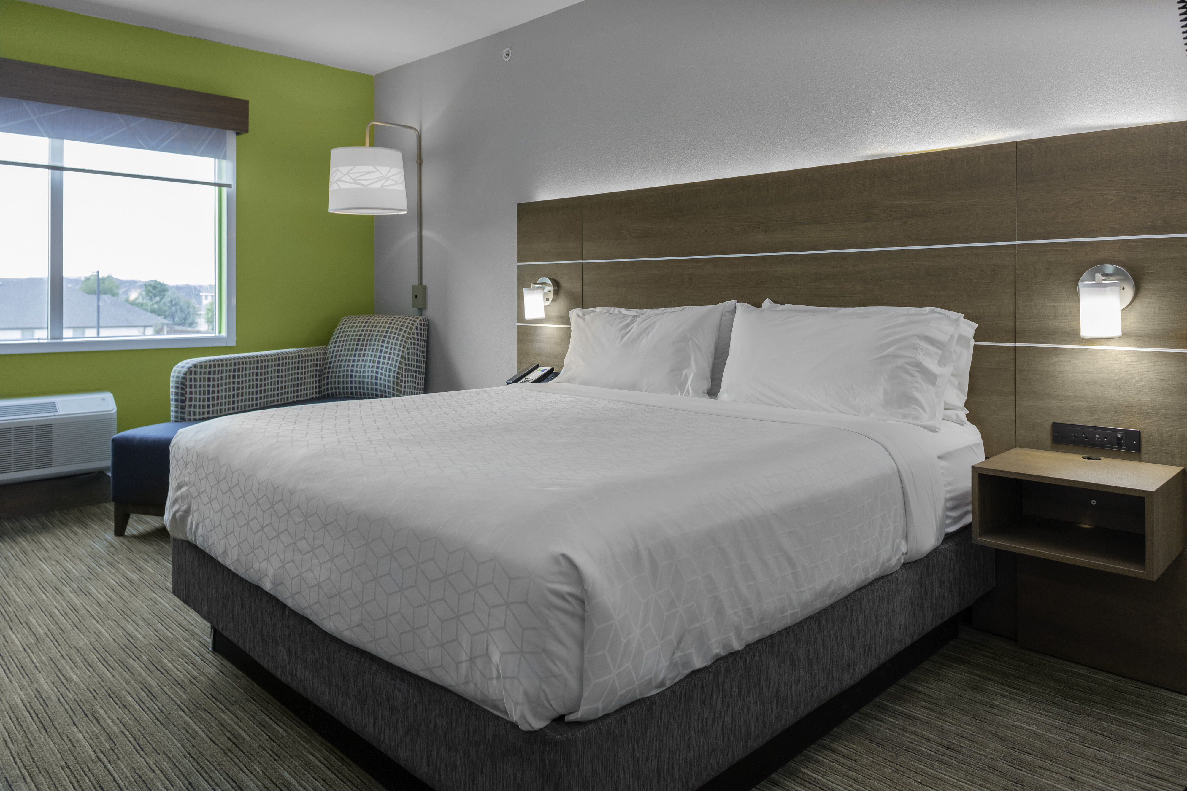 Leisure, King Bed