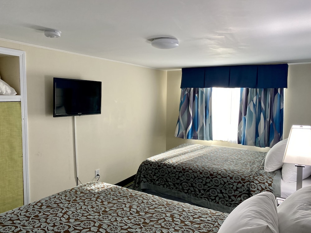 Beacon Inn and Suites 18/40
