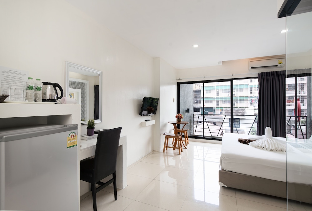 Baron Zotel Bangkok 25/54