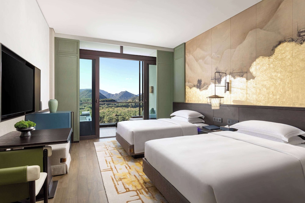 ROOM, TWIN BEDS, LANDSCAPE VIEW, SMOKING