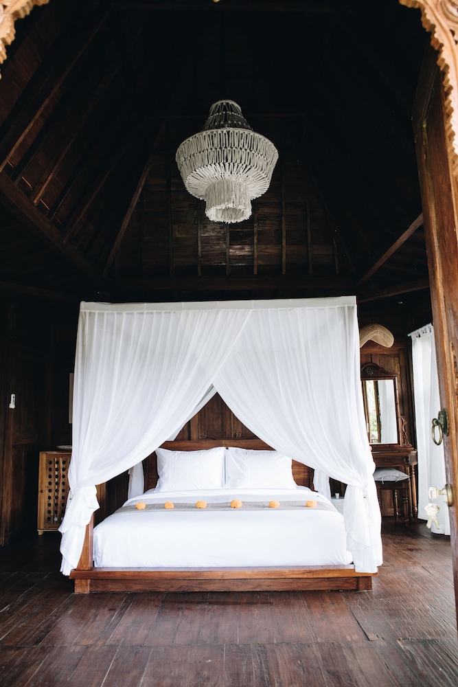 فيلا رومانسية بسرير كينج، White Tortoise Eco Villas 7/10