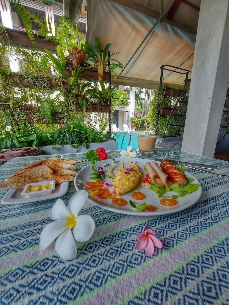 Monaburi Boutique Resort 32/49
