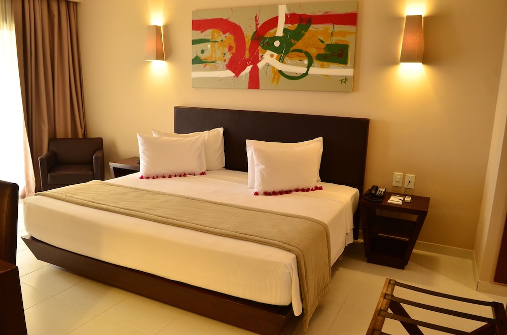 Suite, King Bed, Sofa