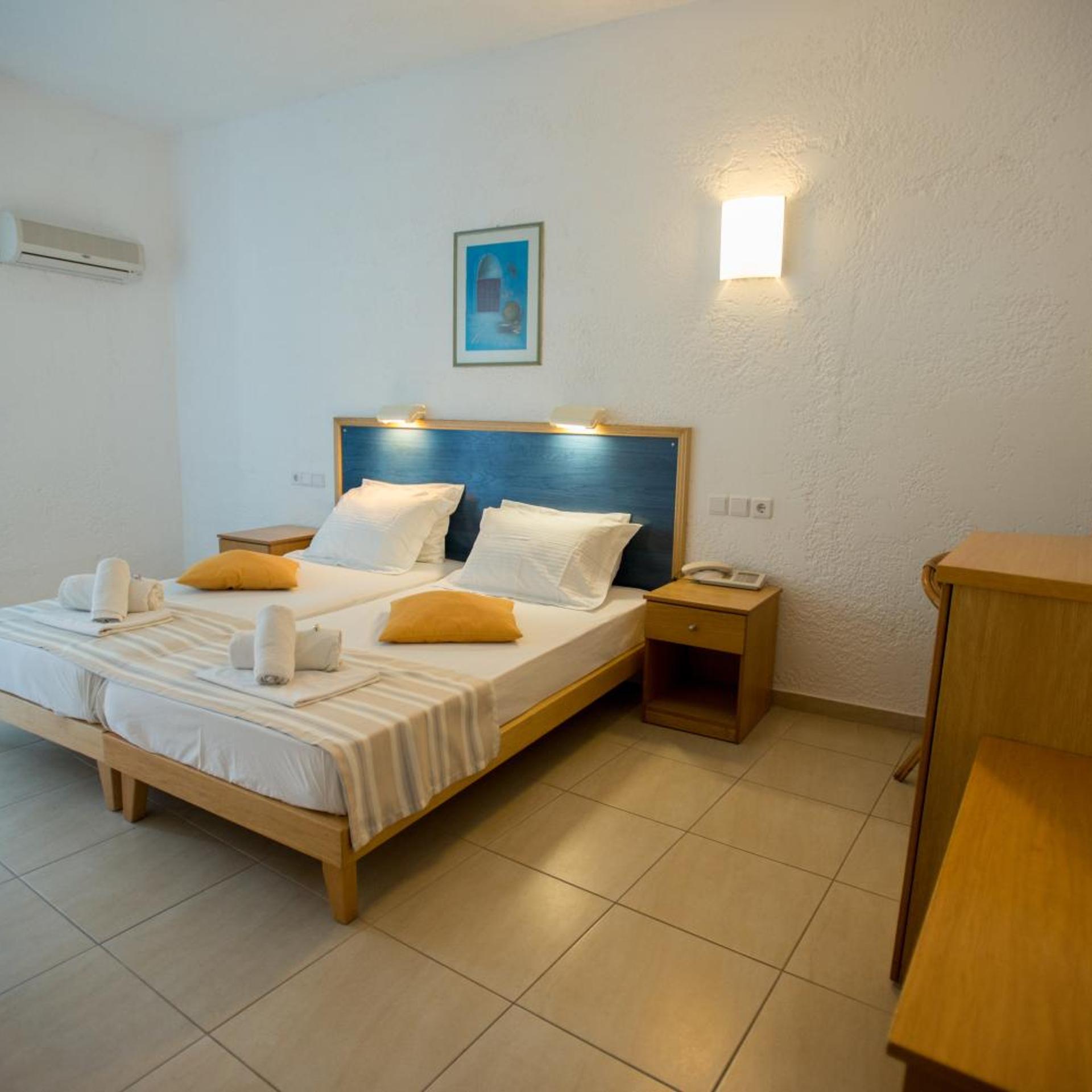 Neos Ikaros Hotel 8/38