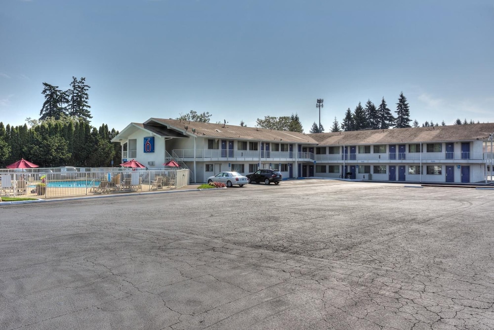 Motel6 Tigard, OR - Portland South - Lake Oswego in LAKE OSWEGO - OR