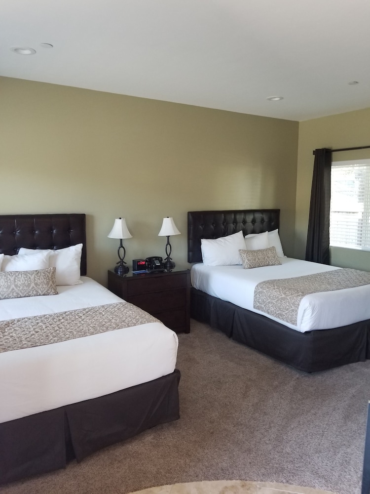 Monterey Peninsula Inn 15/63