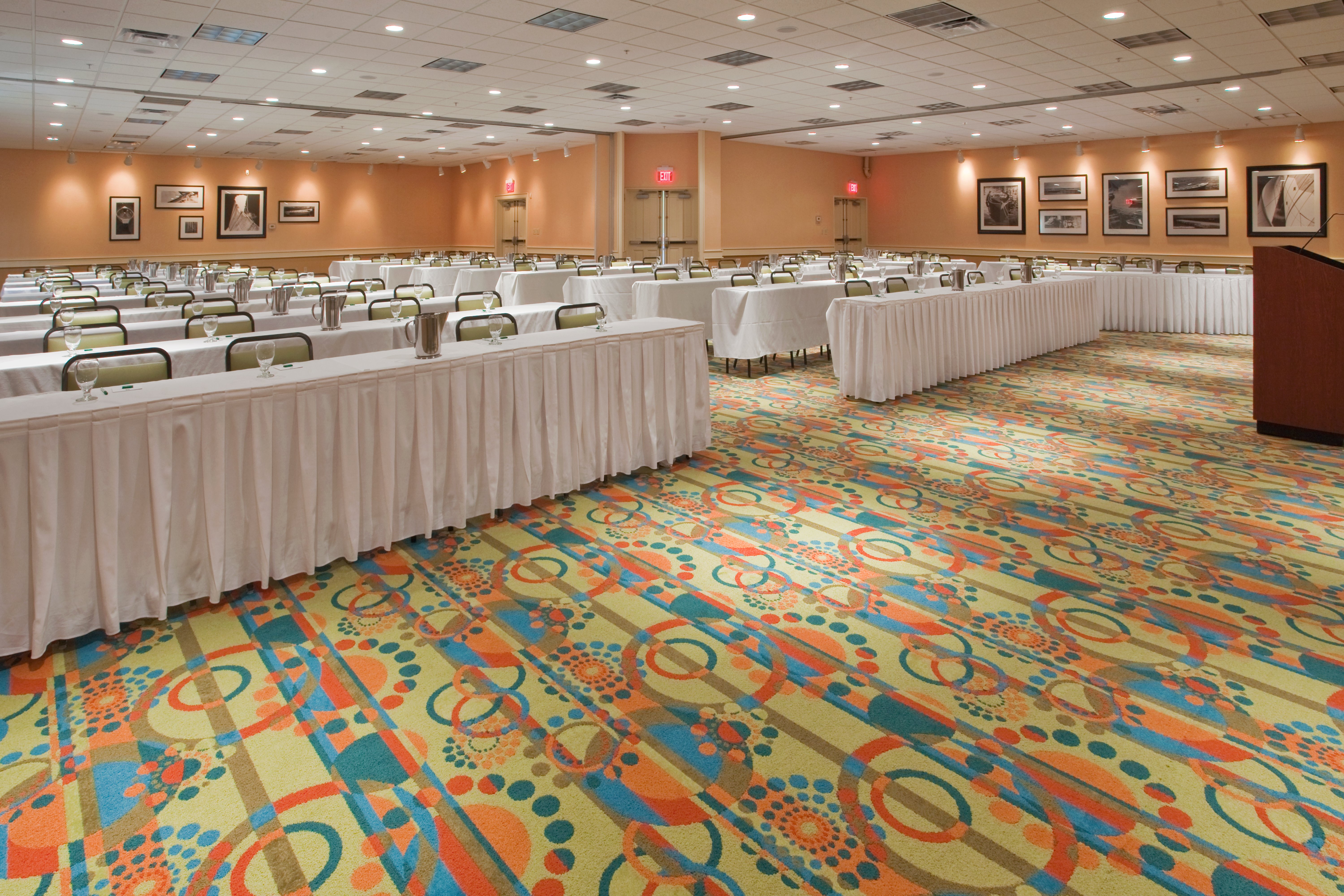 Holiday Inn Hotel And Suites Virginia Beach North Beach 71/80