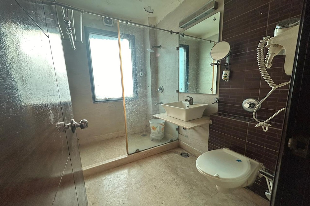 Metropolis Guest House 44/50