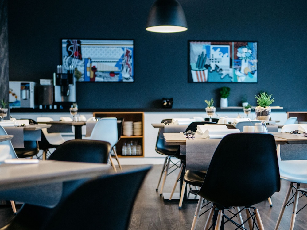 Q HOTEL KRAKOW 34/36
