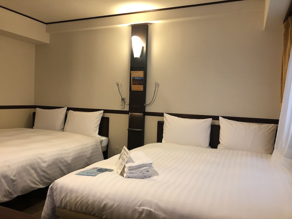 Toyoko Inn Tokyo Ueno Tawaramachi-eki 10/61