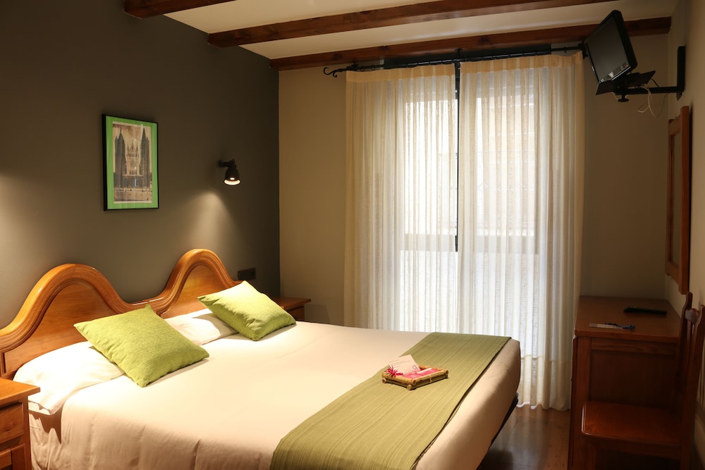 SUPERIOR, DOUBLE BED