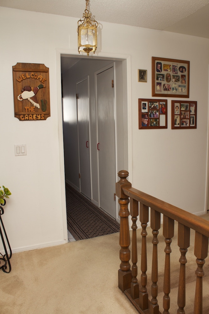 Cozy Nest B&B 4/25
