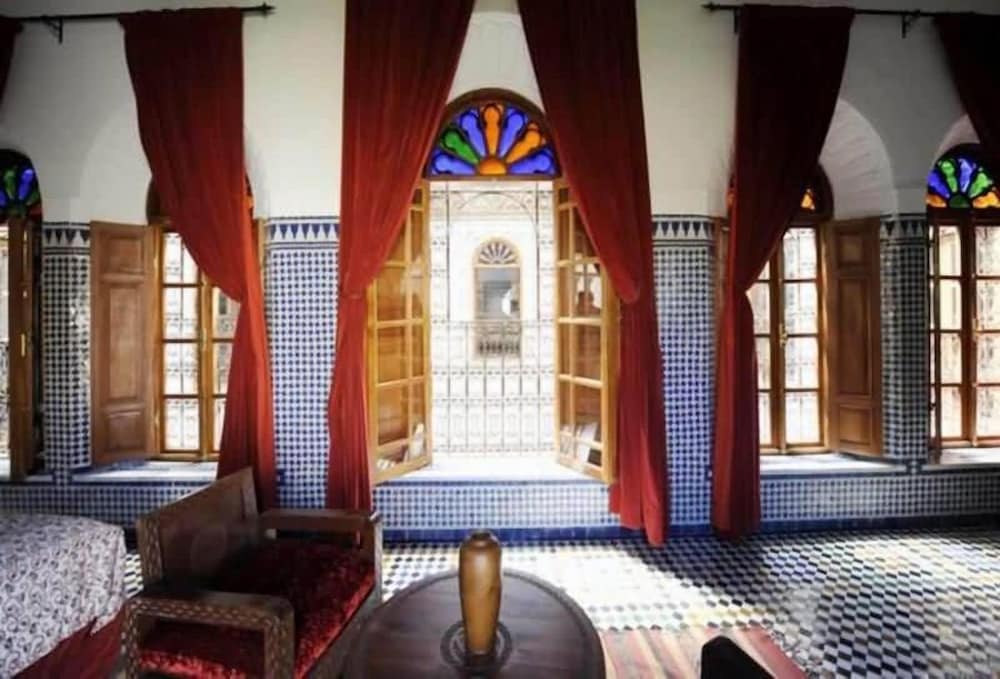 Riad Au 20 Jasmins 38/49