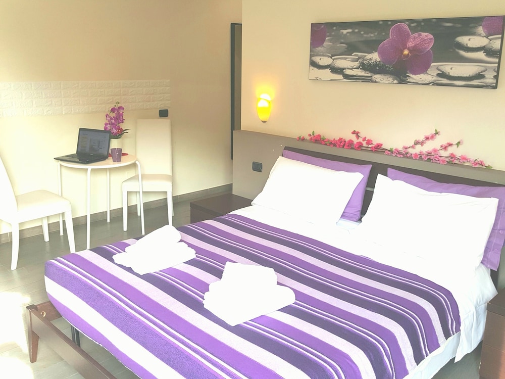 Cesar Vatican Rooms 25/67