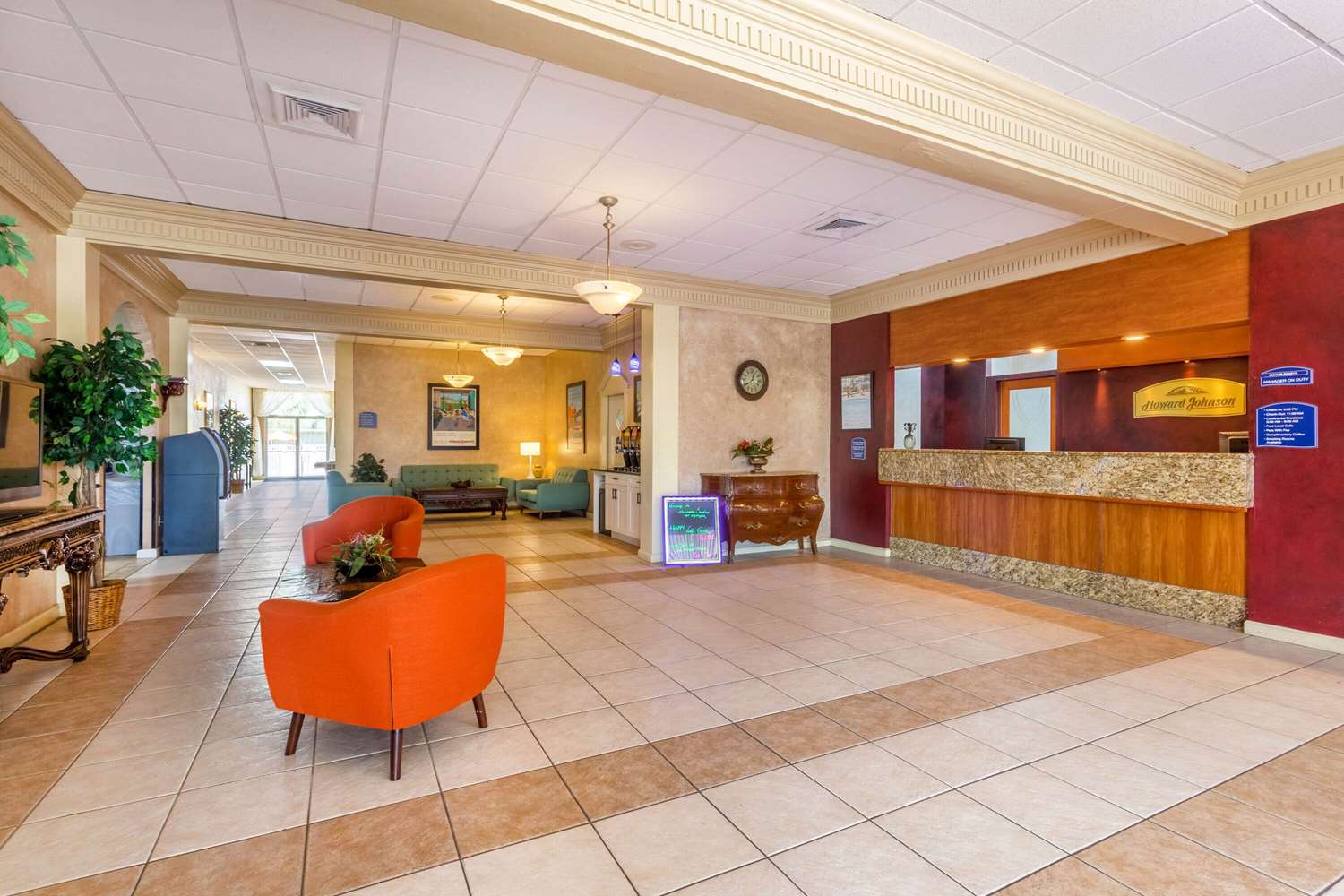 Howard Johnson by Wyndham Lakeland 4/23