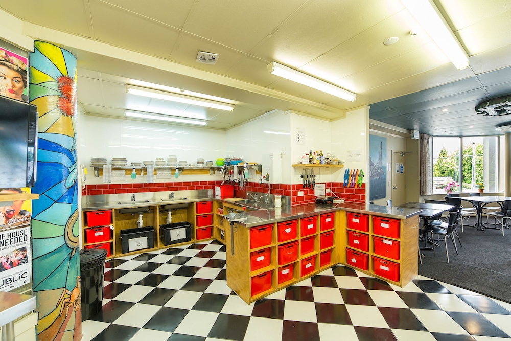 Tahuna Pod Hostel 42/50