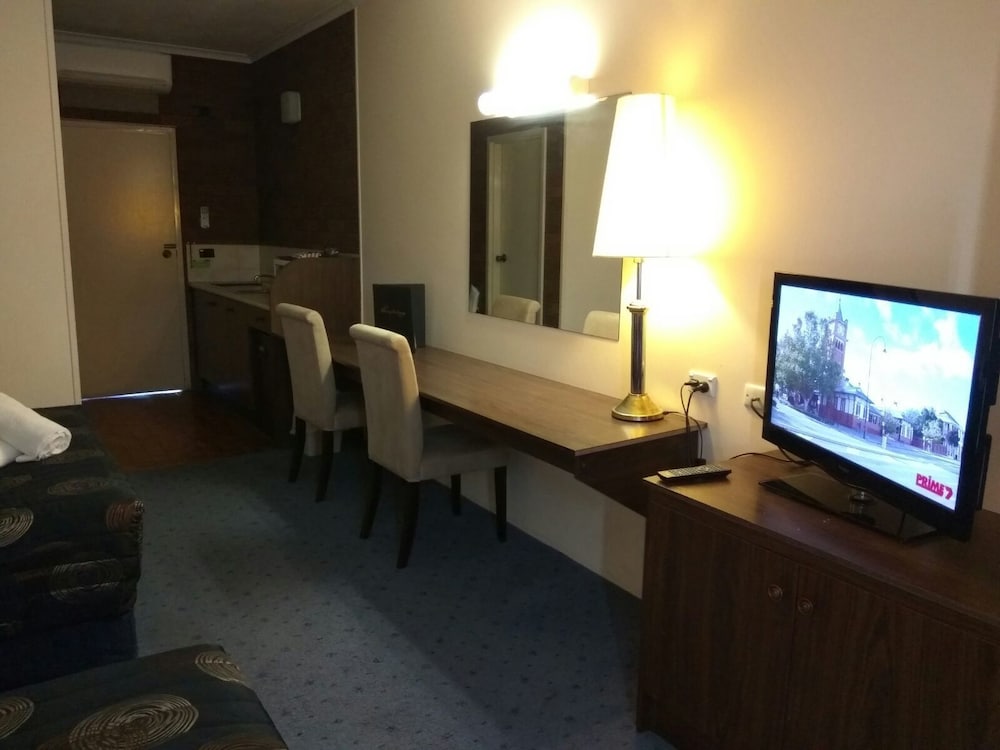 AUSTRALIA PARK MOTEL 40/50
