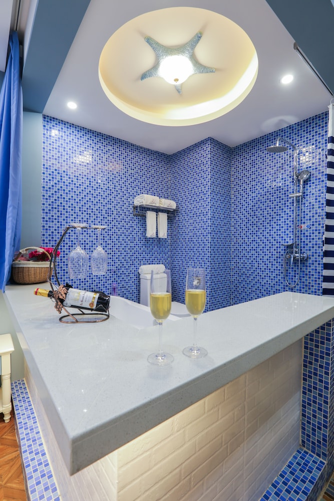L Theme Hotel Foshan 2/50