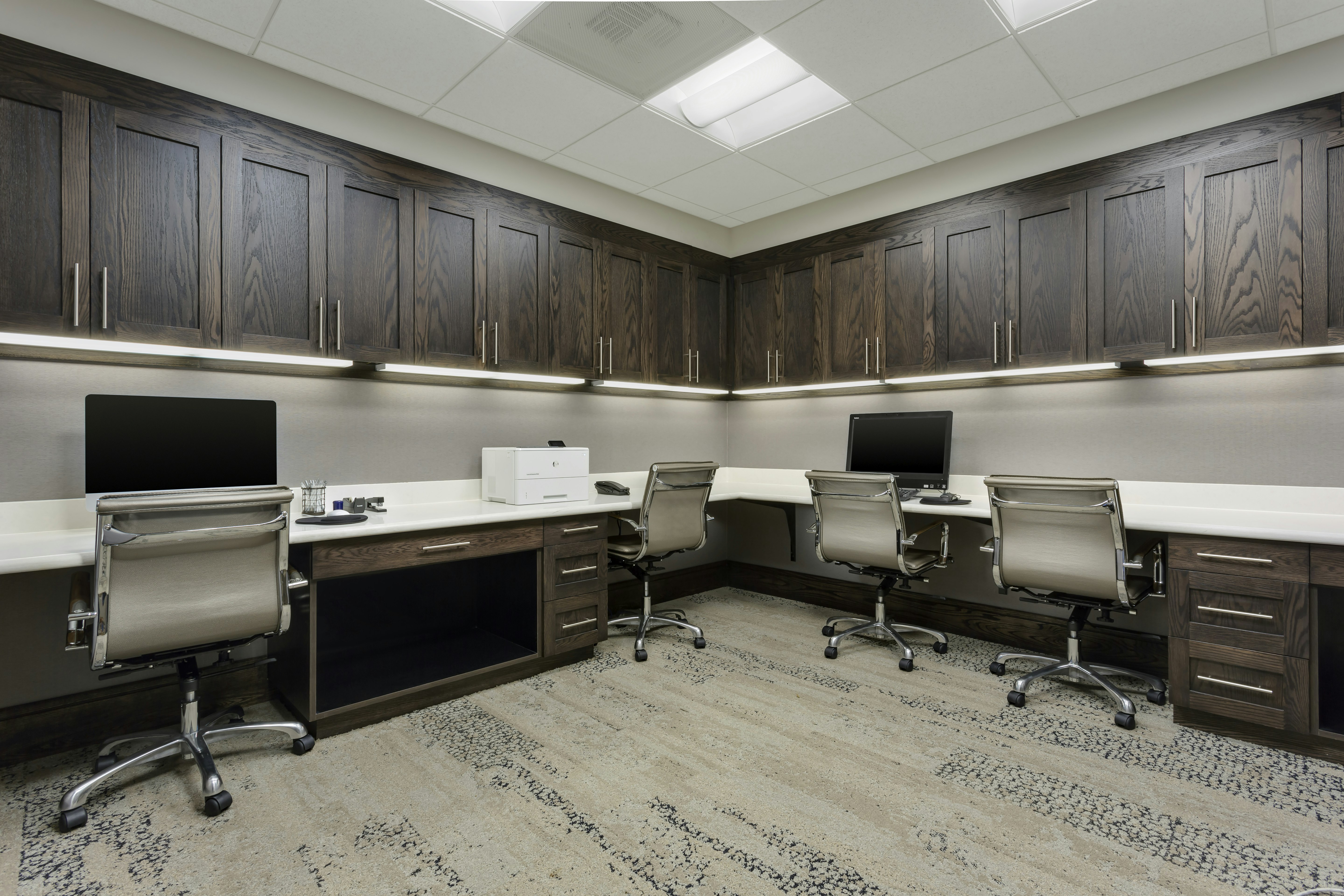 Hampton Inn & Suites Napa 58/64