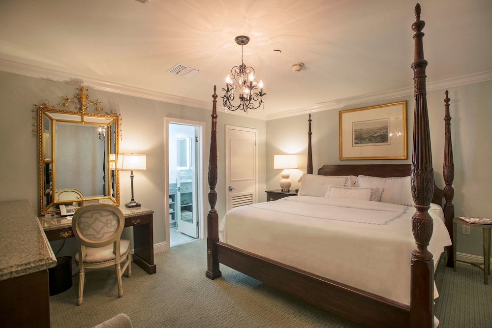 STANDARD, KING BED