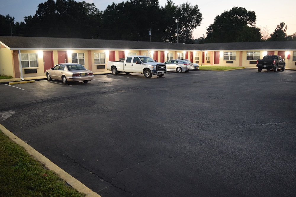 White Oaks Motel Pennsville Carneys Point 27/41