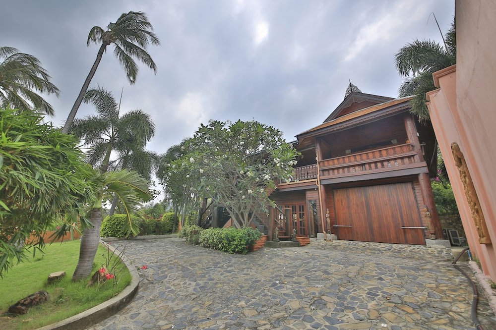 Presidential Thai Villa 31/36