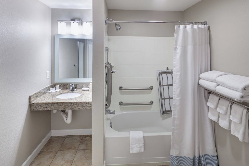 1 Bedroom, Suite, Queen Bed, Sofa, Accessible, Towneplace Suites By Marriott Columbia Southeast Ft Jackson 4/4