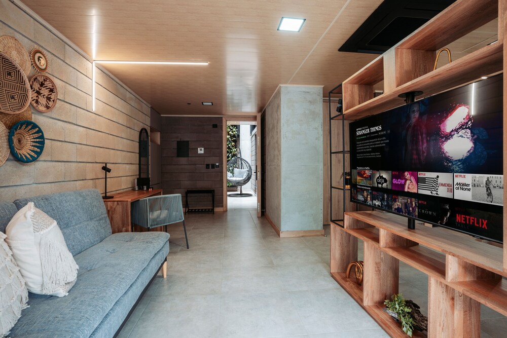 Hotel Living by Armoniko 40/48