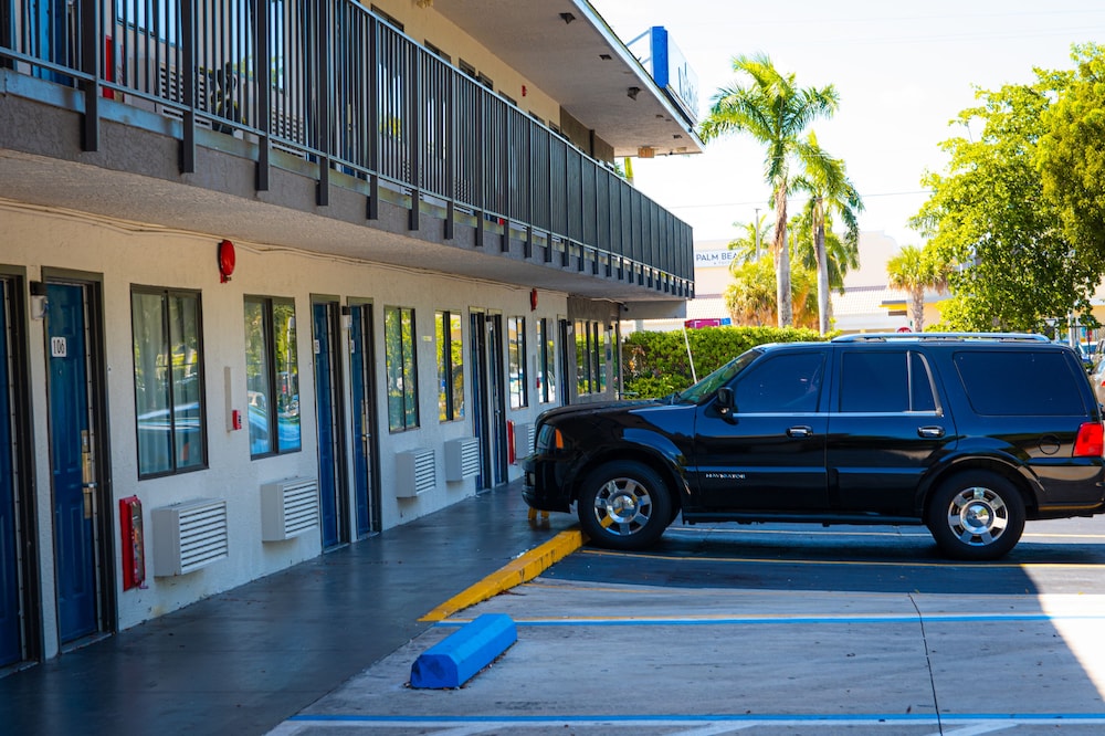 Motel6 Lantana/West Palm Beach, FL 46/60